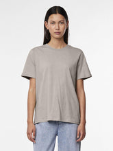 Ladda upp bild till gallerivisning, model_shot-front