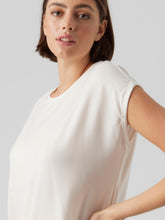 Ladda upp bild till gallerivisning, VMAVA T-Shirt - Snow White