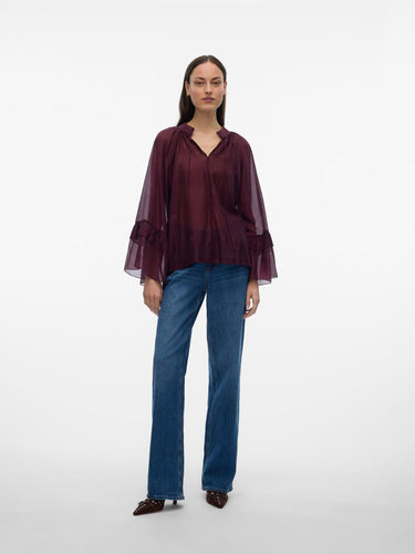 model_shot-front_full